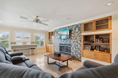 Casa en venta en Saint Petersburg, Florida, 3 dormitorios, 268.49 m2 № 1650502 - foto 17