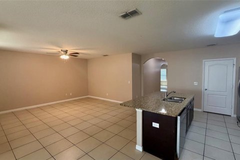 Villa ou maison à louer à Tavares, Floride: 3 chambres, 157 m2 № 2113721 - photo 12