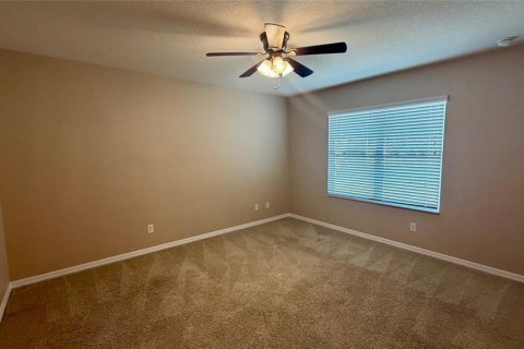 Villa ou maison à louer à Tavares, Floride: 3 chambres, 157 m2 № 2113721 - photo 13