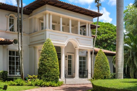 Villa ou maison à louer à Pinecrest, Floride: 9 chambres, 822.65 m2 № 1890021 - photo 9
