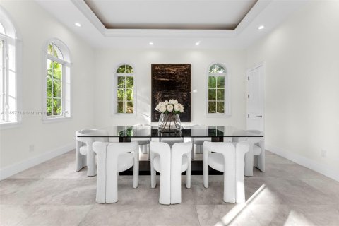 Villa ou maison à louer à Pinecrest, Floride: 9 chambres, 822.65 m2 № 1890021 - photo 16