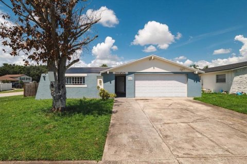 House in Tampa, Florida 3 bedrooms, 154.59 sq.m. № 1869451 - photo 3