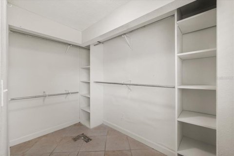 House in Tampa, Florida 3 bedrooms, 154.59 sq.m. № 1869451 - photo 20