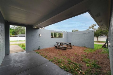House in Tampa, Florida 3 bedrooms, 154.59 sq.m. № 1869451 - photo 4