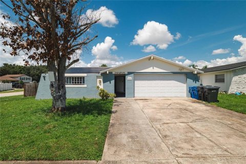 House in Tampa, Florida 3 bedrooms, 154.59 sq.m. № 1869451 - photo 1
