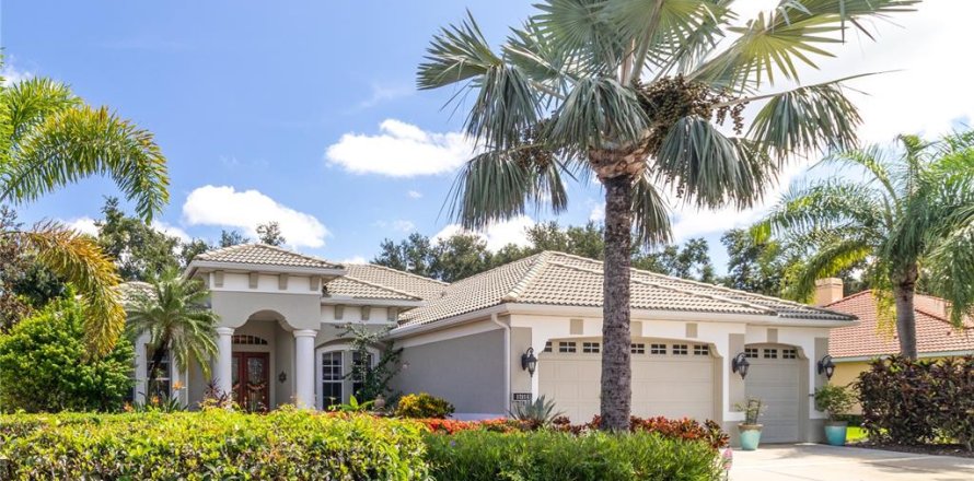 House in Parrish, Florida 4 bedrooms, 262.17 sq.m. № 1881220