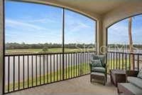 Condo in Bradenton, Florida, 2 bedrooms in LAKEWOOD NATIONAL  № 1747118 - photo 18