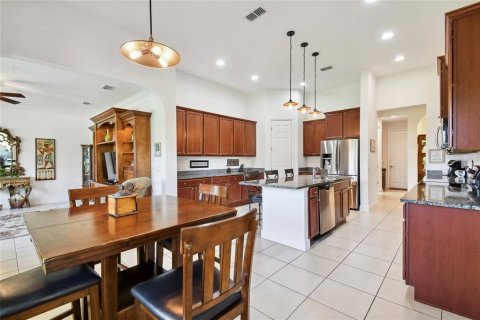 Villa ou maison à vendre à Poinciana, Floride: 3 chambres, 258.45 m2 № 1010351 - photo 17