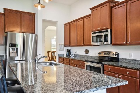 Villa ou maison à vendre à Poinciana, Floride: 3 chambres, 258.45 m2 № 1010351 - photo 16