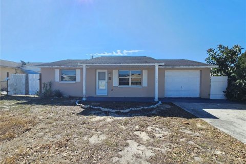 Casa en New Port Richey, Florida 2 dormitorios, 66.89 m2 № 2116155