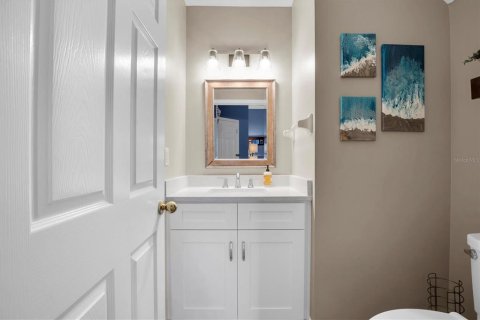 Townhouse in Saint Petersburg, Florida 3 bedrooms, 243.96 sq.m. № 1577401 - photo 17