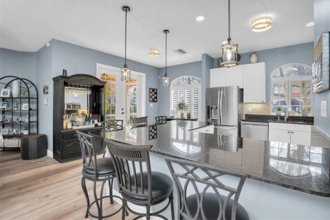 Townhouse in Saint Petersburg, Florida 3 bedrooms, 243.96 sq.m. № 1577401 - photo 14