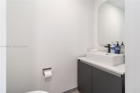 Купить кондоминиум в Майами, Флорида 2 спальни, 60.11м2, № 2054762 - фото 16