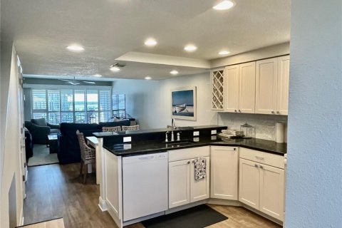 Copropriété à louer à New Smyrna Beach, Floride: 2 chambres, 104.98 m2 № 2155493 - photo 4