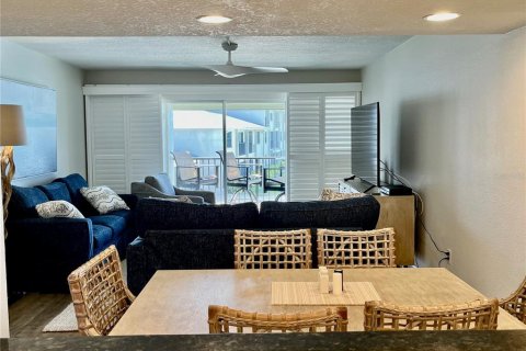Copropriété à louer à New Smyrna Beach, Floride: 2 chambres, 104.98 m2 № 2155493 - photo 12