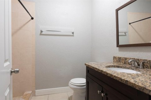 Commercial property in Saint Petersburg, Florida 4 bedrooms, 176.61 sq.m. № 2229822 - photo 14