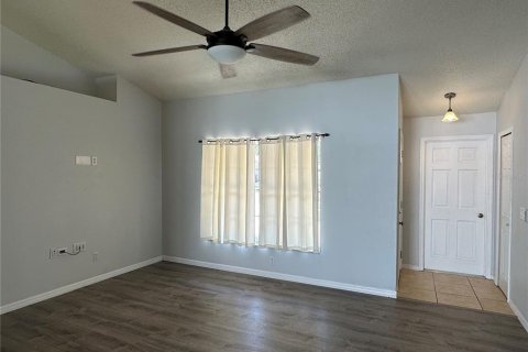 Casa en alquiler en Sanford, Florida, 3 dormitorios, 108.42 m2 № 1919620 - foto 5
