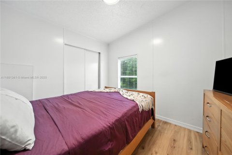 Apartamento en alquiler en Homestead, Florida, 2 dormitorios, 991.73 m2 № 2013790 - foto 9