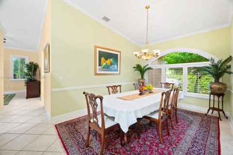 Villa ou maison à vendre à Pinecrest, Floride: 4 chambres, 251.67 m2 № 2053306 - photo 7