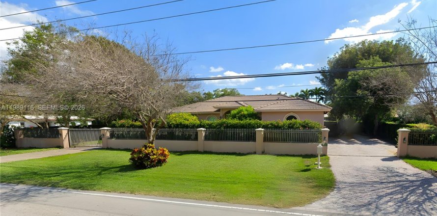 Villa ou maison à Pinecrest, Floride 4 chambres, 251.67 m2 № 2053306