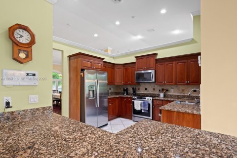 Villa ou maison à vendre à Pinecrest, Floride: 4 chambres, 251.67 m2 № 2053306 - photo 14