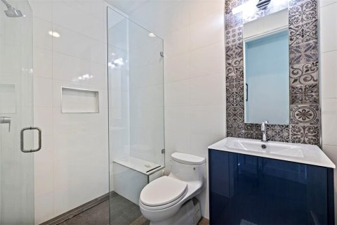 Купить виллу или дом в Сент-Питерсберг, Флорида 6 комнат, 246.19м2, № 1786058 - фото 20