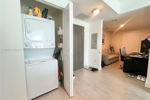 Copropriété à vendre à Miami, Floride: 1 chambre, 84.17 m2 № 1930650 - photo 21