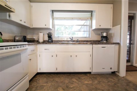 Casa en alquiler en Bradenton, Florida, 2 dormitorios, 122.54 m2 № 213423 - foto 12