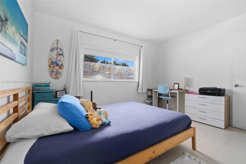 Condo in Key Biscayne, Florida, 3 bedrooms  № 1809726 - photo 13