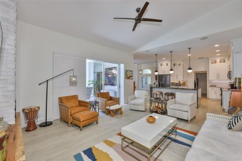 Купить виллу или дом в Аполло-Бич, Флорида 3 комнаты, 323.86м2, № 1839914 - фото 27