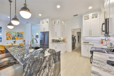 Купить виллу или дом в Аполло-Бич, Флорида 3 комнаты, 323.86м2, № 1839914 - фото 23