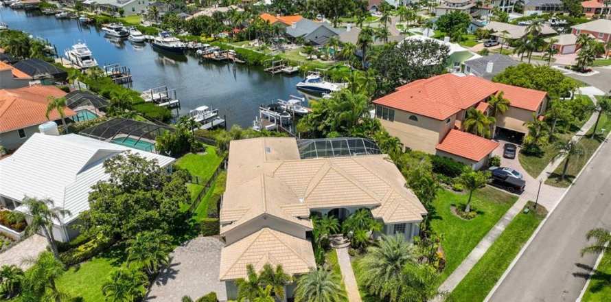 Villa ou maison à Apollo Beach, Floride 4 chambres, 323.86 m2 № 1839914