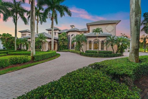 Casa en West Palm Beach, Florida 5 dormitorios, 813.64 m2 № 2249573
