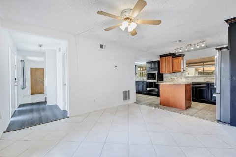 Villa ou maison à vendre à Orlando, Floride: 3 chambres, 150.78 m2 № 2359251 - photo 15
