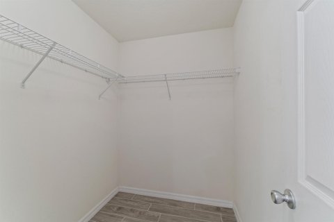 Villa ou maison à vendre à Port St. Lucie, Floride: 3 chambres, 126.81 m2 № 2275000 - photo 19