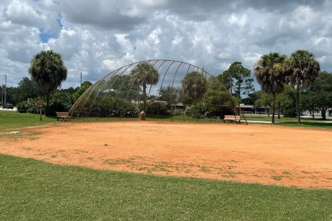 Villa ou maison à vendre à Port St. Lucie, Floride: 3 chambres, 126.81 m2 № 2275000 - photo 28