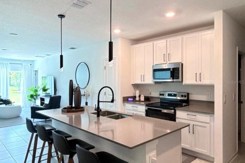Villa ou maison à vendre à Davenport, Floride: 3 chambres, 135.73 m2 № 2354330 - photo 4