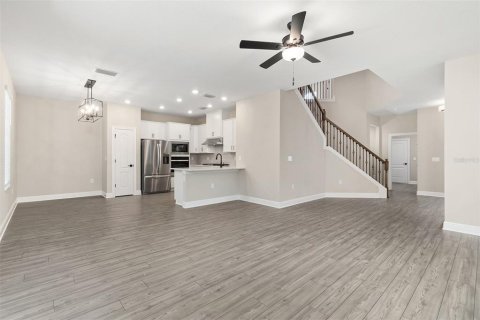Casa en venta en Kissimmee, Florida, 4 dormitorios, 200.48 m2 № 1629057 - foto 3