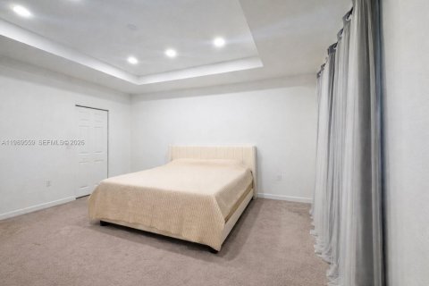 Touwnhouse à vendre à Miami, Floride: 3 chambres, 167.6 m2 № 2051666 - photo 9