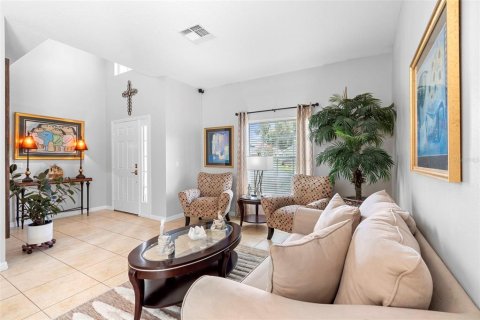 House in Ocoee, Florida 4 bedrooms, 189.43 sq.m. № 1791483 - photo 24