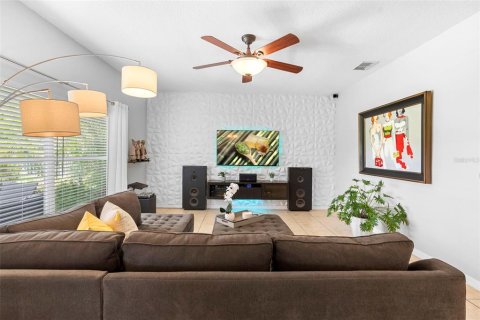 House in Ocoee, Florida 4 bedrooms, 189.43 sq.m. № 1791483 - photo 9
