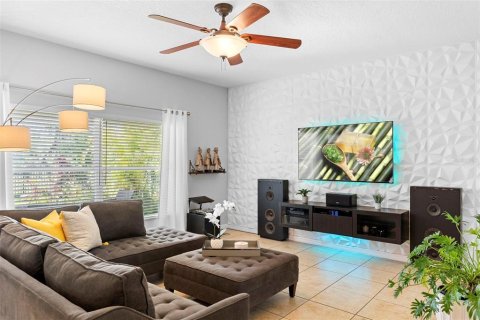 House in Ocoee, Florida 4 bedrooms, 189.43 sq.m. № 1791483 - photo 8