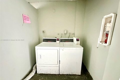 Apartamento en alquiler en North Miami, Florida, 2 dormitorios № 1977551 - foto 14