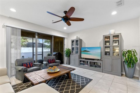 Touwnhouse à vendre à Apopka, Floride: 2 chambres, 146.41 m2 № 2099927 - photo 10
