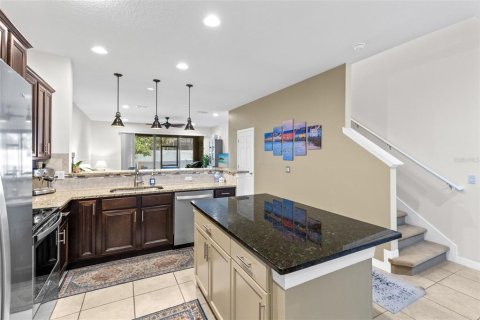 Touwnhouse à vendre à Apopka, Floride: 2 chambres, 146.41 m2 № 2099927 - photo 4