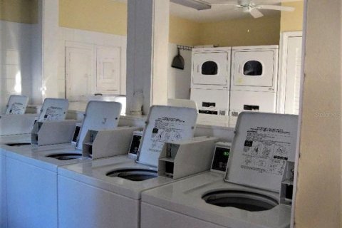 Condo in Bradenton, Florida, 1 bedroom  № 1424477 - photo 22