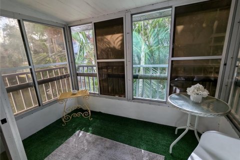 Condo in Bradenton, Florida, 1 bedroom  № 1424477 - photo 17