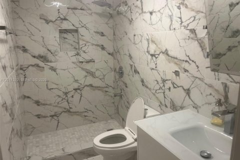Adosado en venta en North Miami Beach, Florida, 3 dormitorios, 296.82 m2 № 2075040 - foto 11