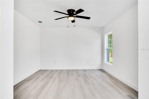 Villa ou maison à vendre à Weeki Wachee, Floride: 3 chambres, 138.05 m2 № 2425883 - photo 22