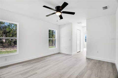 Villa ou maison à vendre à Weeki Wachee, Floride: 3 chambres, 138.05 m2 № 2425883 - photo 24